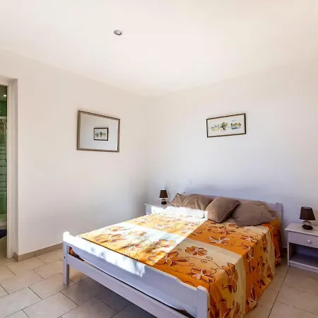 Apartment La Petite Toscane - Cbx100 By Interhome